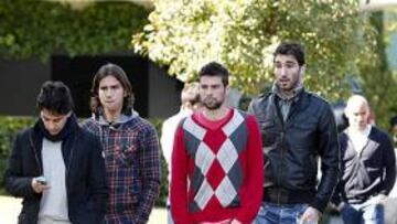 <b>REUNIÓN. </b>Míchel, Yuma, Coke y Cobeño, a la salida de Somosaguas.