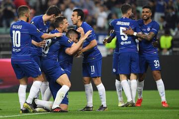 Chelsea se coronó campeón de la Europa League tras vencer a Arsenal 4-1. El portero de los 'Gunners' disputó su último partido como profesional. 