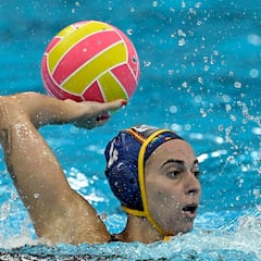 Neszmely complica la vida a las Guerreras en su debut europeo