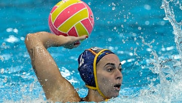 Neszmely complica la vida a las Guerreras en su debut europeo