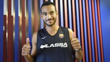 El húngar Adam Hanga debutó ayer domingo con el Barcelona Lassa y espera integrarse rápidamente en el equipo.