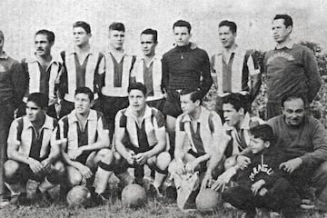 A sus 23 años fueron convocados por la Albirroja para el Mundial de Suecia 1958. Ambos jugaban para el Guaraní FC de su país. 