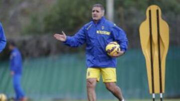 Herrera: "Hemos mejorado y podemos ganar a cualquiera"