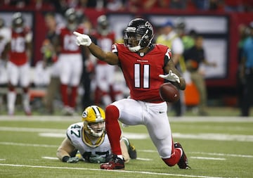 Julio Jones. Que bestia. Una temporada en la que ha tenido algunos problemas físicos y aún así peleando con Antonio Brown por ser el número 1. Es un portento físico y cada año demuestra una mayor evolución. 