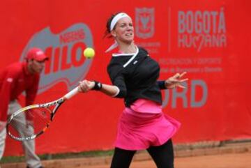 Svitolina (#27), principal figura de este certamen, derrotó a la estadounidense Louisa Chirico (#141), con parciales 6-2 y 6-1. La alemana Tatjana Maria logró su avance a segunda ronda tras vencer a la colombiana Yuliana Lizarazo, por marcador 6-3 y 6-2.