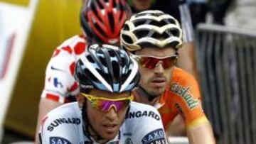 <b>AL FRENTE. </b>Alberto Contador y Samuel Sanchez, en la meta.