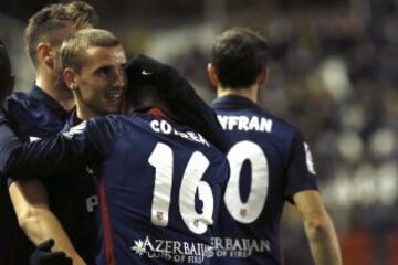 Celebración del gol de Griezmann (2-0).