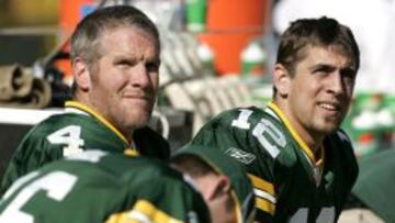 Brett Favre y Aaron Rodgers con los Packers.