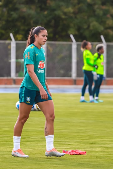 La Selección Femenina de Brasil sigue trabajando con miras a la final de la Copa América ante Colombia. El partido será este sábado en el Alfonso López.