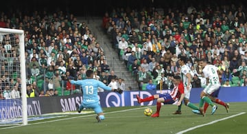 Gol Saúl Ñíguez 0-1



