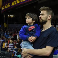 Piqué fue al Palau a aplaudir a los campeones de Copa