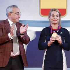 Lydia Valentín se cuelga su oro olímpico 2.400 días después
