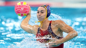 Water Polo - World Aquatics Championships - Women - Bronze Medal Match - United States v Spain - OCBC Aquatic Centre, Singapore - July 23, 2025 Spain's Bea Ortiz scores a goal REUTERS/Jeremy Lee