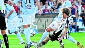 <b>EMPATE... Y DISGUSTOS.</b> Cartagena y Celta rompieron sus rachas y ninguno aprovechó sus mejores minutos para rematar al rival.