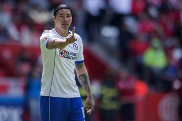 El ex Seleccionado Mexicano tuvo problemas personales que lo llevaron a rehabilitación. Por el momento, su carrera continuará en Necaxa, equipo que mostró fe en su fútbol.