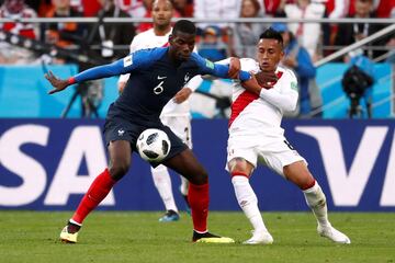 Paul Pogba y Christian Cueva.