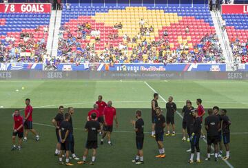 Neymar, protagonista en el entrenamiento del Barcelona