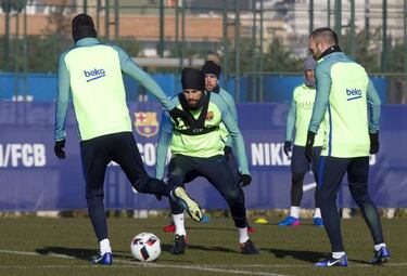 Piqué talks loud and clear on Facebook: refs, Madrid, Messi...