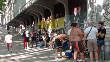 La afición del Rayo hará noche en el estadio para conseguir un abono de la nueva temporada