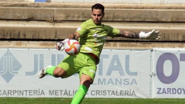 Álvaro Peral, el portero que ha ganado el partido al suicidio