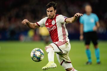 El argentino marcó el gol que puso cifras definitivas en la goleada de 3 por 0 del Ajax sobre el Lille en la primera fecha del grupo H.