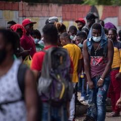 INM critica “mentiras y manipulación” de líder de caravana migrante