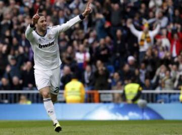 Alegría de Higuaín tras marcar el 1-0.