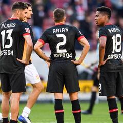 Alario le dedica el triunfo del Leverkusen a Santi Arias