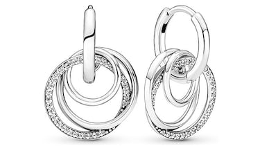 Cuatro joyas de plata de Pandora perfectas para regalar en el Da de la Madre