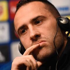 David Ospina, a romper sus malos números en Champions League
