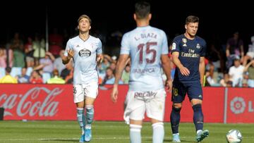 Iker Losada celebra mirando al cielo el tanto que le marc&oacute; al Real Madrid en la primera jornada de Liga. 