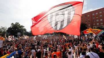 07/05/21
 MANIFESTACION DE LA AFICION DEL VALENCIA CF CONTRA LA GESTION DEL CLUB 
 
 
 
 
 
 
 
  
 
 
  SEGUIDORES
  SEGUIDORES CONTRA PETER.LIM
  SEGUIDORES