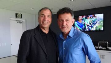 Juan Carlos Osorio y Bruce Arena
