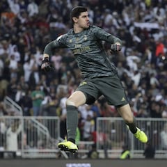 Courtois asciende a héroe