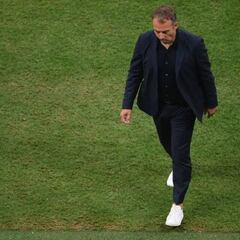 Flick, en el alambre