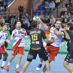 El Logroño cumple su mejor partido ante el Ademar León