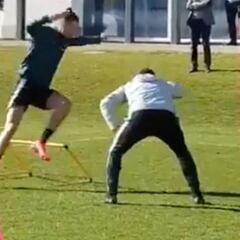 "¿Cómo celebra su cumpleaños un marciano?" El tremendo ejercicio de Cristiano a sus 35