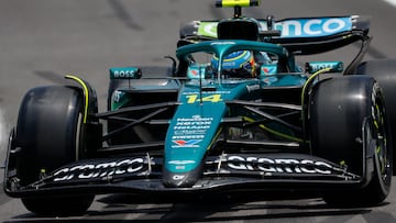 AME6488. SAO PAULO (BRASIL), 07/11/2025.- El español Fernando Alonso de Aston Martin participa este viernes, durante el segundo día de actividades del Gran Premio de Formula Uno en el circuito de Interlagos, en Sao Paulo (Brasil). EFE/ Sebastiao Moreira