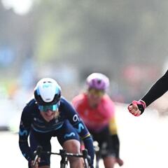 La campeona belga Kopecky se impone ante Van Vleuten