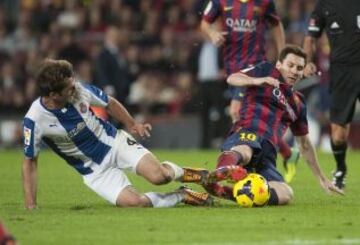 Barcelona-Espanyol. Messi y Víctor Sánchez.