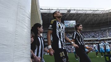 ¿Dardo para Iván Román?