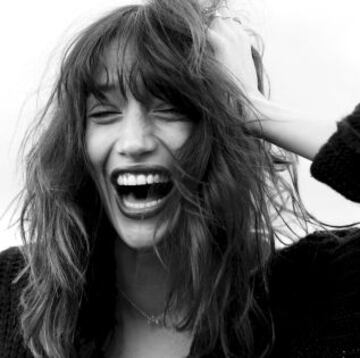 Melanie Winiger, la sexy presentadora del sorteo de la Champions