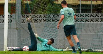 Miquel Parera estará bajo los palos de la portería del Racing.