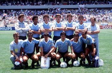 A dos meses de iniciar México 86, el Tri tuvo cuatro duelos más de preparación en abril, en el que logró cuatro victorias consecutivas. En el primero venció 1-0 a Uruguay, en Los Angeles, ya en nuestro país, consiguió victoria 2-1 ante la Universidad de Chile, en La Corregidora; repitió victoria ante los mismos chilenos, ahora en Torreón por 1-0, y cerró el mes venciendo a Canadá por 3-0, en el Azul.