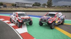 Los Toyota de De Villiers y Al Attiyah en el circuito sudafricano de Kyalami.