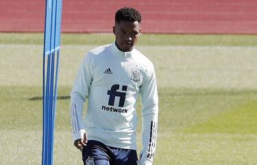 Luis Enrique: "Of course Ansu and Adama can play together"