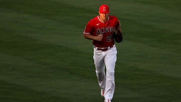Durante un juego entre Los Ángeles y Houston, el pitcher Cristian Javier golpeó con un lanzamiento a Trout, quien tuvo que se retirado del juego.