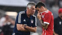 James Rodr&iacute;guez y Carlo Ancelotti, t&eacute;cnico destituido en el Bayern M&uacute;nich
 
 