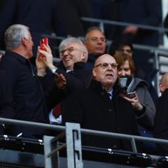 The takeover of Premier League giants Manchester United: record price, interested parties, deadline…