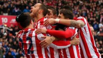 Arnautovic celebra uno de sus goles al City.